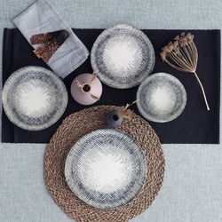 Asimetrik Yemek Takımı